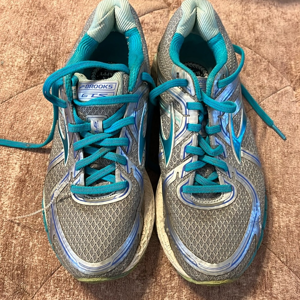 Brooks GTS 16 size 7.5